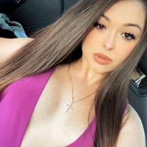 Meet your Posher, Esther